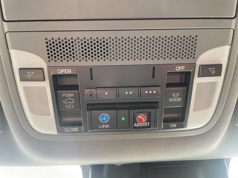 Used 2017 Acura MDX SH-AWD w/ Advance Package image 33