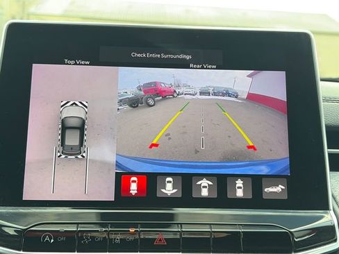 Used 2022 Jeep Compass Latitude w/ Sun and Sound Group AWD/4WD image 45