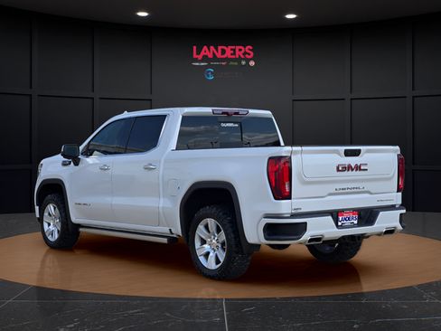 Used 2023 GMC Sierra 1500 Denali w/ Denali Reserve Package AWD/4WD image 2