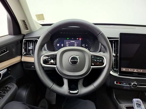 Certified 2026 Volvo XC90 B6 Plus AWD/4WD image 25