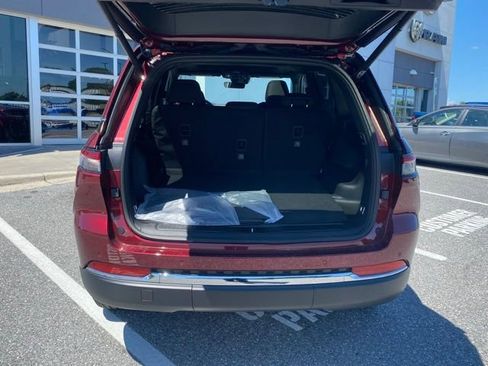 New 2025 Jeep Grand Cherokee Laredo X w/ Luxury Tech Group I AWD/4WD image 7