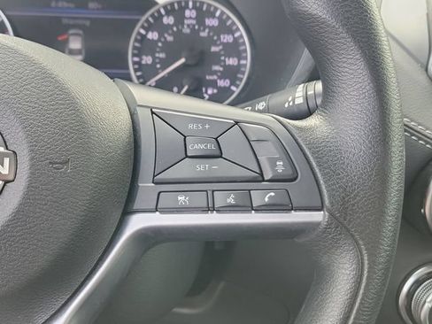 Used 2024 Nissan Sentra SV FWD image 24