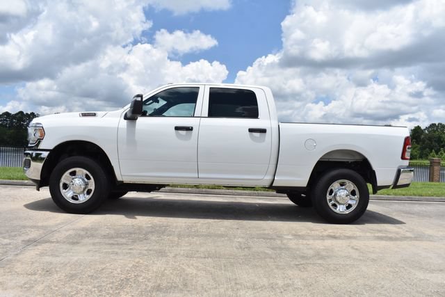 Used 2024 RAM 2500 Tradesman w/ Chrome Appearance Group AWD/4WD image 3