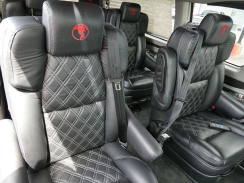 New 2023 Chevrolet Express 2500 Extended RWD image 18