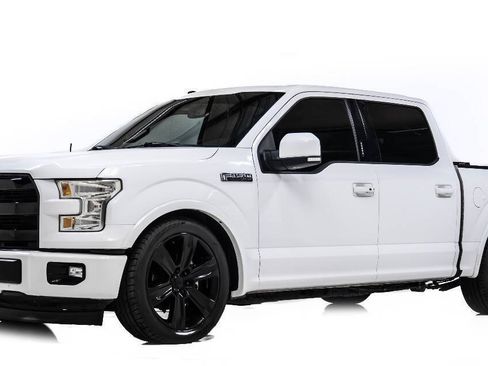 Used 2017 Ford F150 Lariat RWD image 3