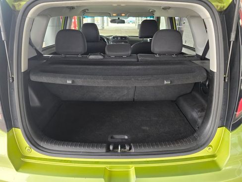 Used 2017 Kia Soul + image 10