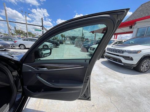 Used 2019 BMW 530i w/ Convenience Package RWD image 17