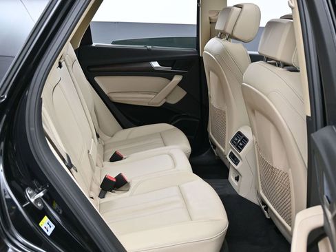 Used 2023 Audi Q5 2.0T Prestige w/ Prestige Package image 37