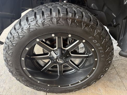 Used 2015 RAM 1500 Express AWD/4WD image 11