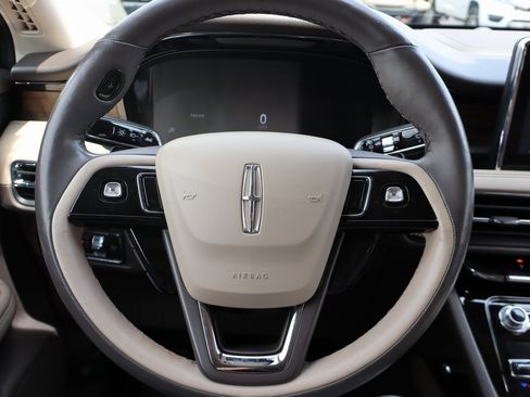 Used 2022 Lincoln Corsair Reserve w/ Equipment Group 201A image 5