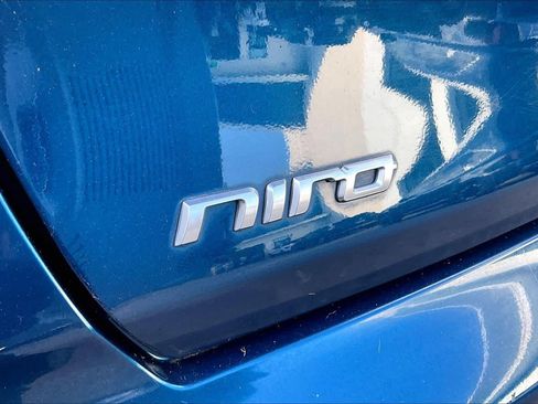 Used 2019 Kia Niro LX FWD image 30