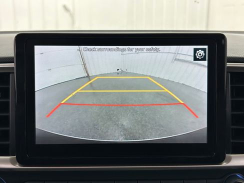 Used 2021 Hyundai Venue w/ Cargo Package FWD image 9