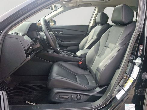 Used 2023 Honda Accord Touring image 7