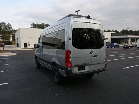 Used 2025 Mercedes-Benz Sprinter 2500 image 4