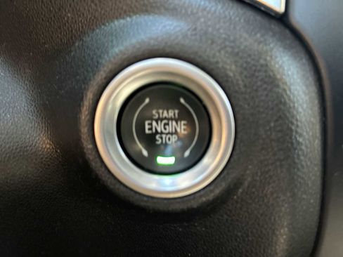 Used 2022 Chevrolet Silverado 1500 LT image 16