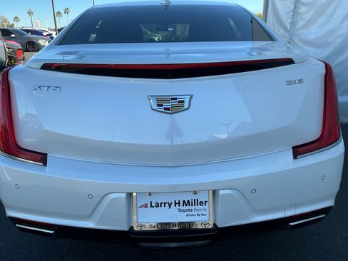 Used 2019 Cadillac XTS Luxury image 24