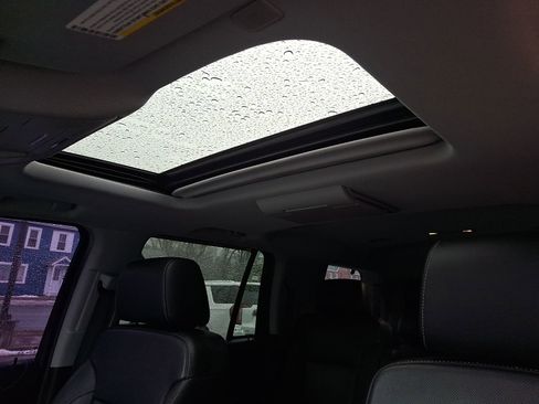 Used 2018 GMC Yukon SLT w/ Open Road Package image 15