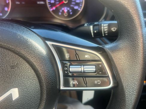 Used 2023 Kia Forte LXS w/ LXS Technology Package image 14