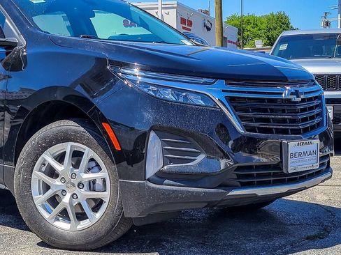 Used 2024 Chevrolet Equinox LT w/ LPO, Floor Liner Package AWD/4WD image 2