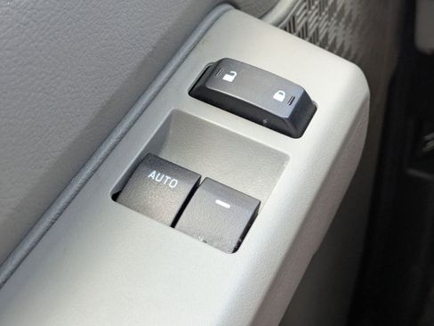 Certified 2024 Ford E-350 and Econoline 350 Super Duty w/ Power Windows & Locks Group image 23