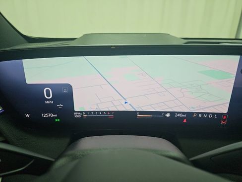 Used 2025 Buick Enclave Sport Touring image 27