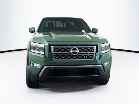 Used 2024 Nissan Frontier SL w/ Technology Package image 2