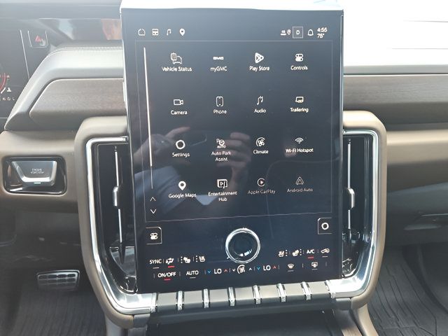 Used 2025 GMC Yukon XL Denali Ultimate AWD/4WD image 17