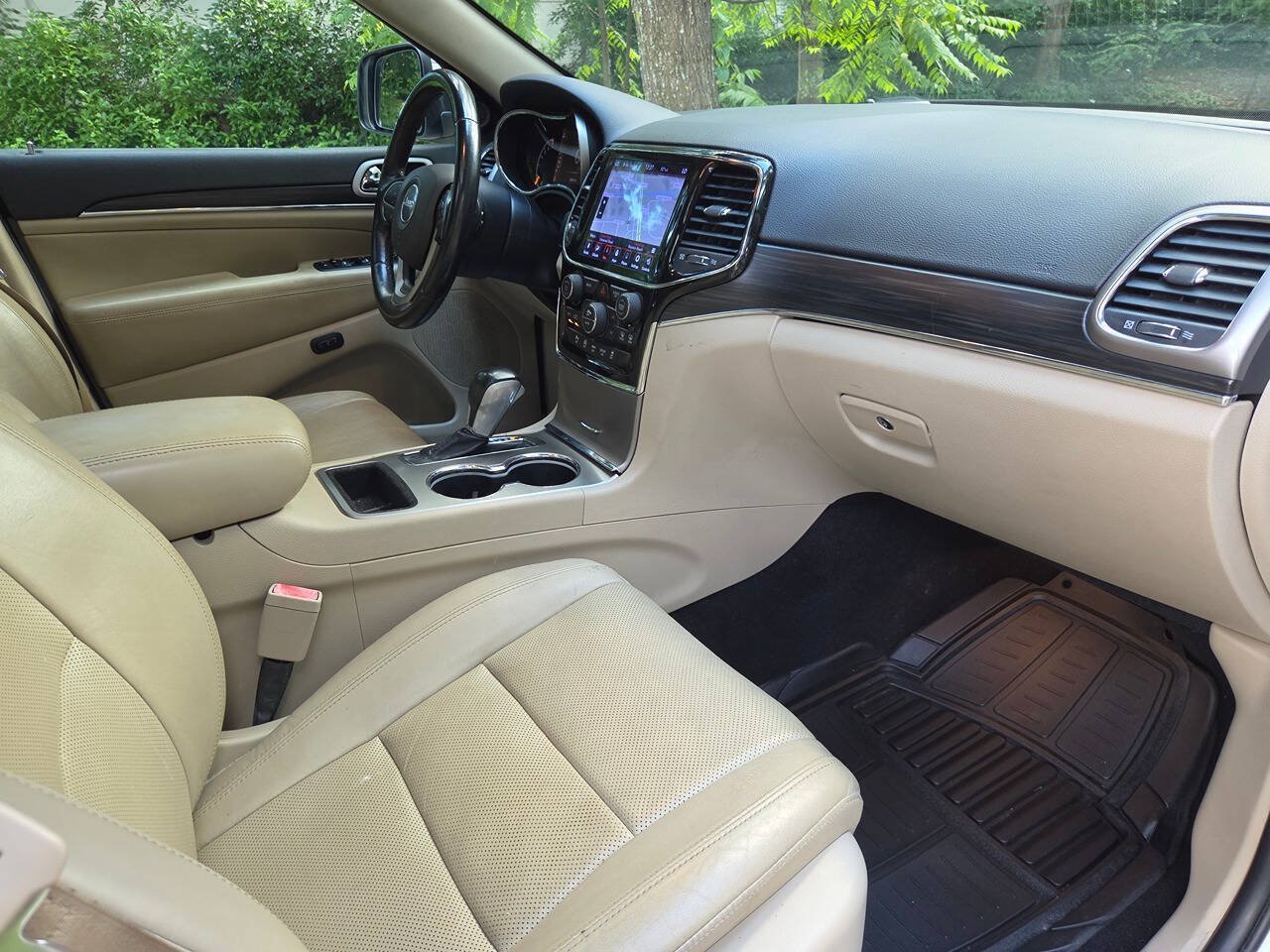 Used 2020 Jeep Grand Cherokee Limited w/ Luxury Group II RWD image 11