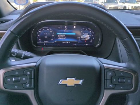 Used 2022 Chevrolet Suburban High Country image 32