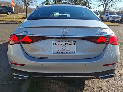 Used 2026 Mercedes-Benz E 350 4MATIC Sedan image 4