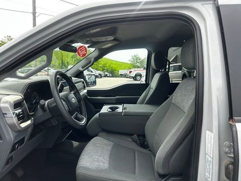 Used 2023 Ford F150 XLT w/ Trailer Tow Package image 11