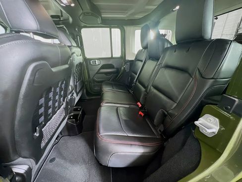 Used 2021 Jeep Wrangler Unlimited Rubicon image 26