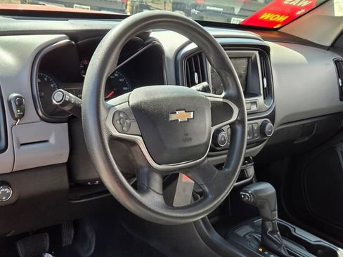 Used 2019 Chevrolet Colorado W/T w/ WT Convenience Package RWD image 18