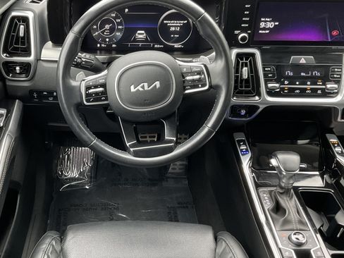 Used 2022 Kia Sorento SX AWD/4WD image 25