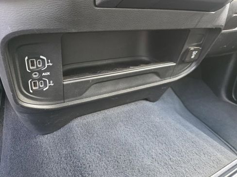 Used 2024 RAM 3500 Tradesman w/ Chrome Appearance Group image 17