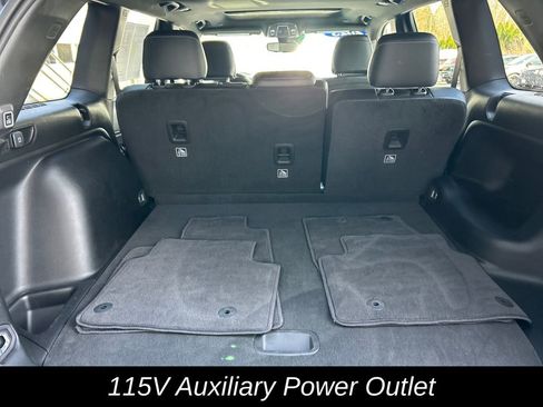 Used 2023 Jeep Grand Cherokee Altitude AWD/4WD image 26