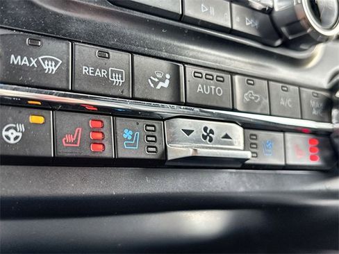 Used 2024 Ford F250 Lariat image 35