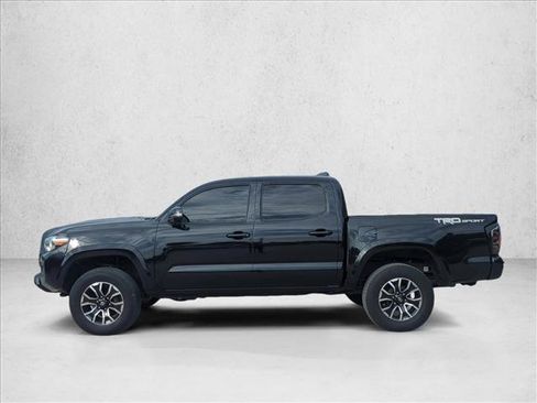 Used 2022 Toyota Tacoma TRD Sport w/ Technology Package RWD image 5