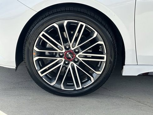Used 2023 Kia Forte GT w/ GT2 Package image 11