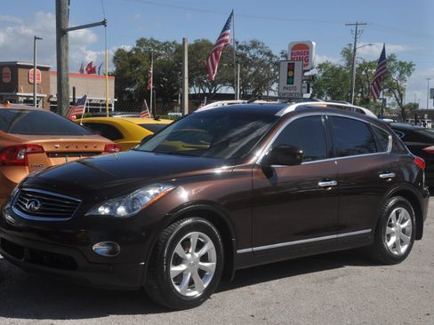 Used 2010 INFINITI EX35 Journey w/ Technology Pkg AWD/4WD image 3