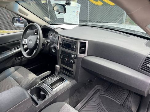 Used 2008 Jeep Grand Cherokee Laredo AWD/4WD image 22