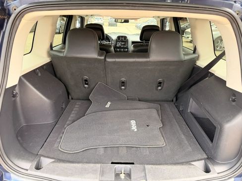 Used 2016 Jeep Patriot High Altitude AWD/4WD image 17