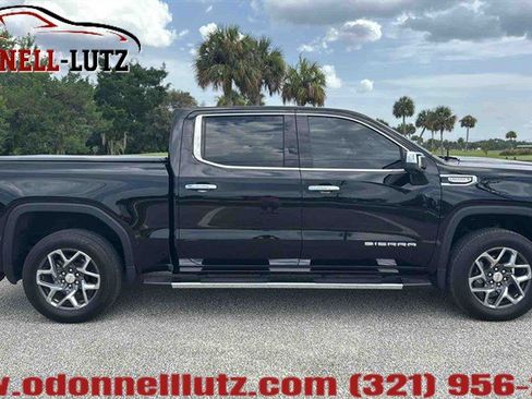 Used 2025 GMC Sierra 1500 SLT RWD image 4