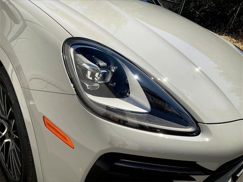 Certified 2023 Porsche Cayenne Coupe image 30
