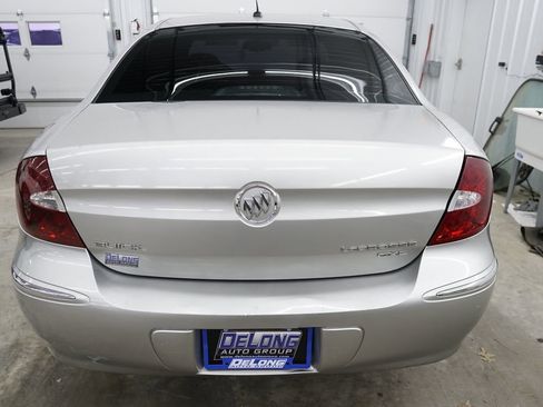 Used 2006 Buick LaCrosse CXL w/ Chrome Appearance Package FWD image 12