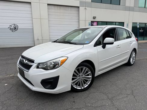 Used 2014 Subaru Impreza 2.0i Premium AWD/4WD image 4