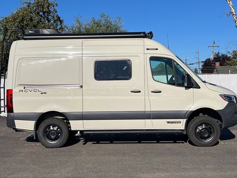 Used 2022 Mercedes-Benz Sprinter 2500 image 3