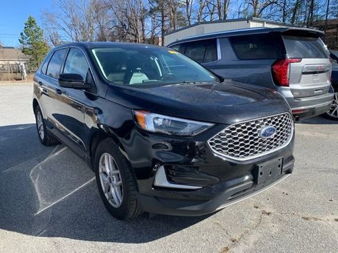 Used 2023 Ford Edge SEL image 2