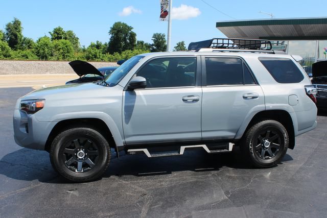 Used 2021 Toyota 4Runner Trail Special Edition AWD/4WD image 3