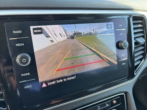 Used 2021 Volkswagen Atlas SEL Premium image 25